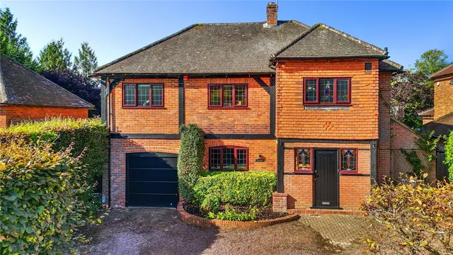 Chapel Drive, Beech Hill, Reading, Berkshire, RG7 2BH, photo 1