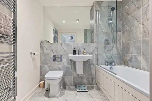 Birkdale Close, Chatham, ME5, photo 2
