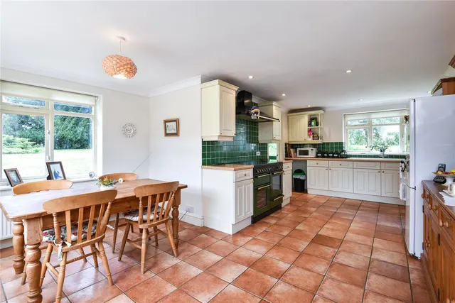 Gascoigne Lane, Ropley, SO24, photo 2