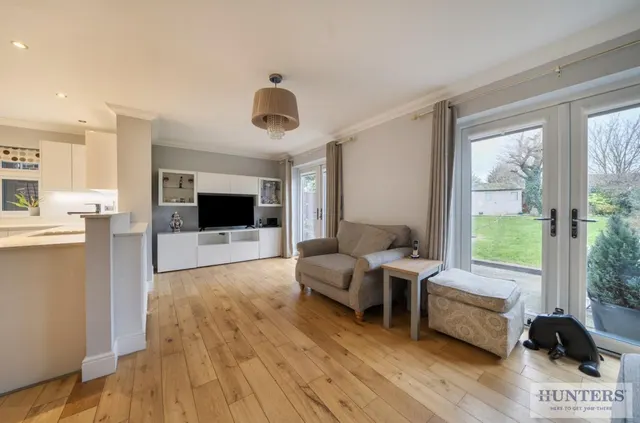 Foresters Crescent, Bexleyheath, DA7, photo 2