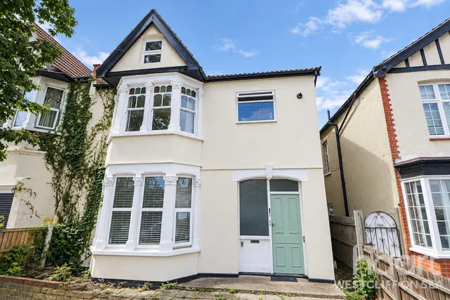 Silverdale Avenue, Westcliff-On-Sea, SS0, photo 1