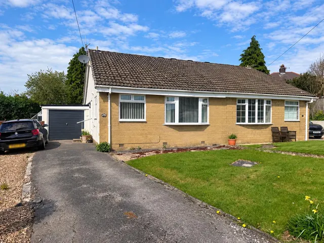 Rombalds Crescent, Silsden, BD20, photo 2