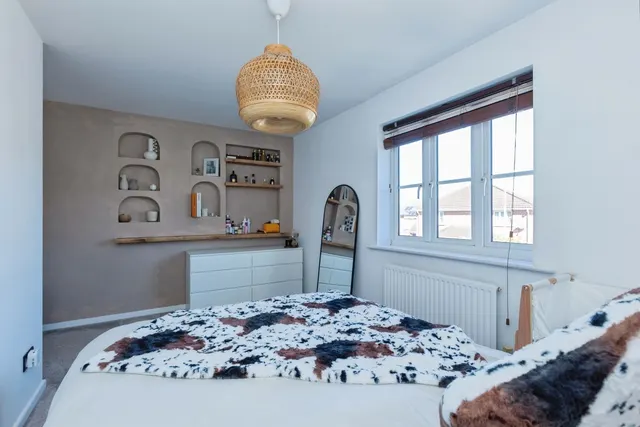 Coltsfoot Road, Hamilton, LE5, photo 3