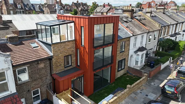 Spencer Road, London, W3 6DN, photo 1