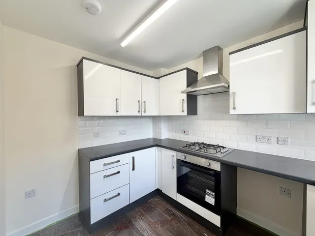 Tyne Way, Rushden, NN10, photo 3