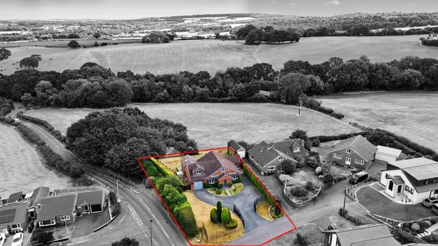 Blacker Lane, Netherton, WF4, photo 2