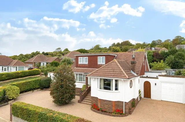 Derek Road, North Lancing, BN15, photo 1