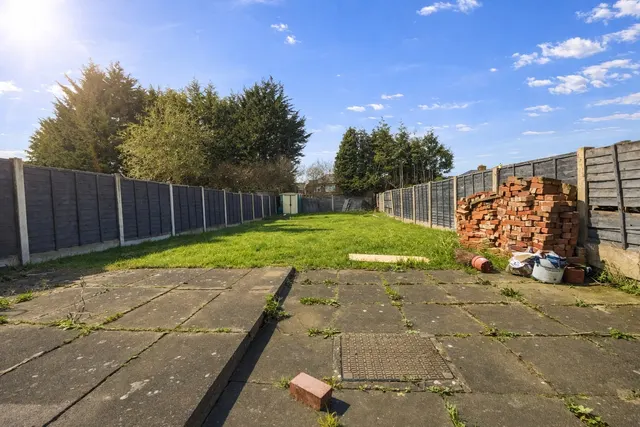 Birchfield Lane, Oldbury, B69, photo 2