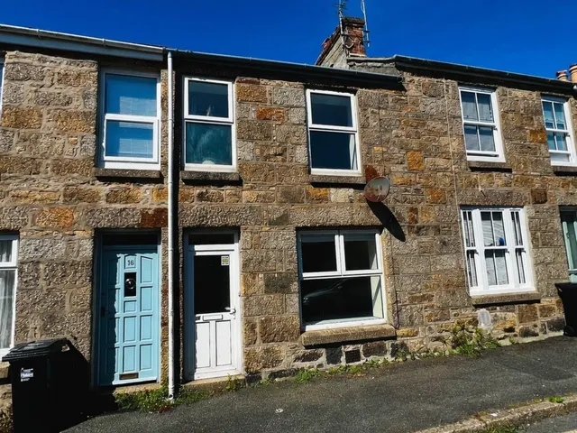 St. James Street, Penzance, photo 1