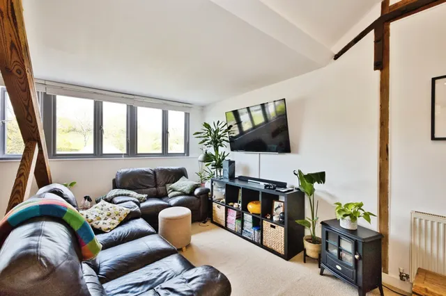 The Barley Yard, Crewkerne, TA18, photo 3