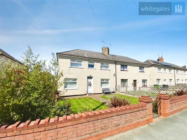Sixth Avenue, Llay, LL12, photo 1