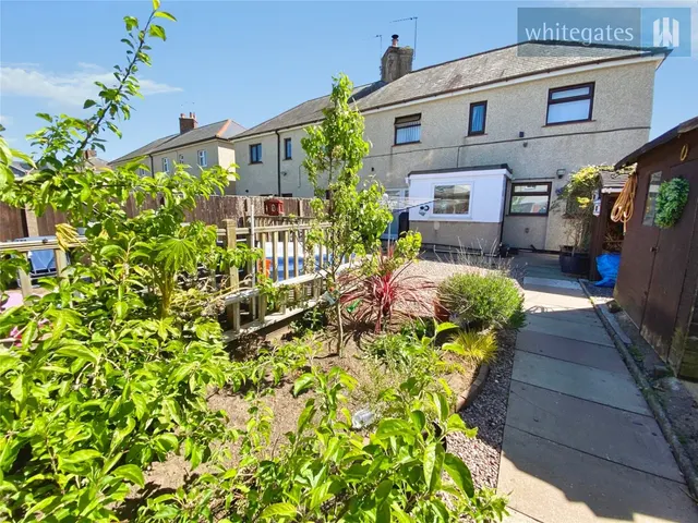 Sixth Avenue, Llay, LL12, photo 2