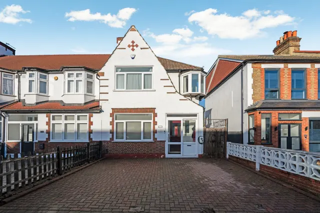 Birkbeck Road, Beckenham, BR3, photo 1
