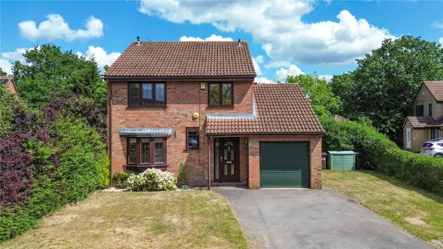 Adwell Drive, Lower Earley, RG6, photo 1