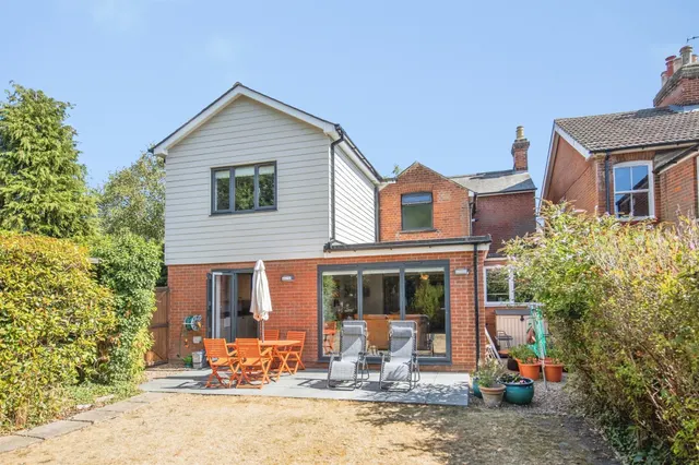 Brooks Hall Road, Ipswich, photo 1