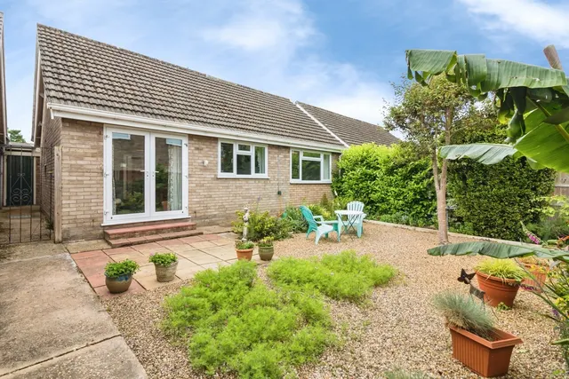 Photo 2 — Brick Kiln Avenue, Beccles, Suffolk, NR34