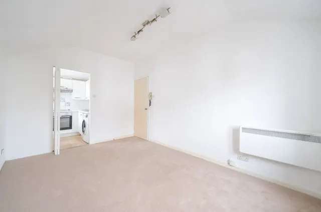 Clarendon Road, Southsea, PO5, photo 3