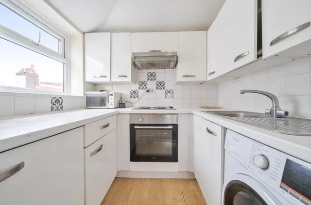 Clarendon Road, Southsea, PO5, photo 2