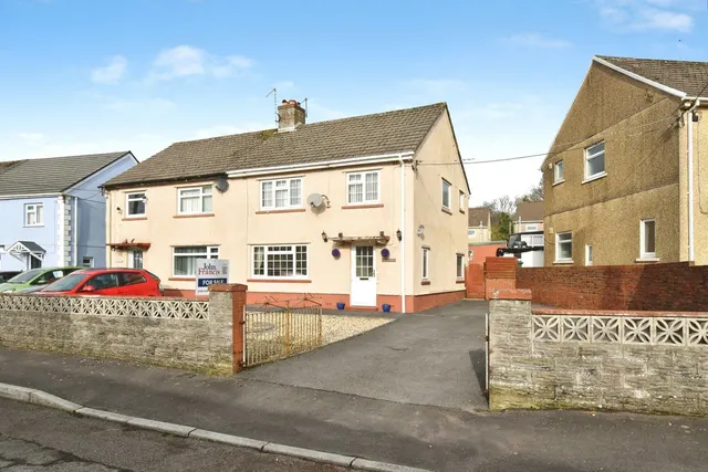 Arfryn, Upper Brynamman, SA18, photo 1