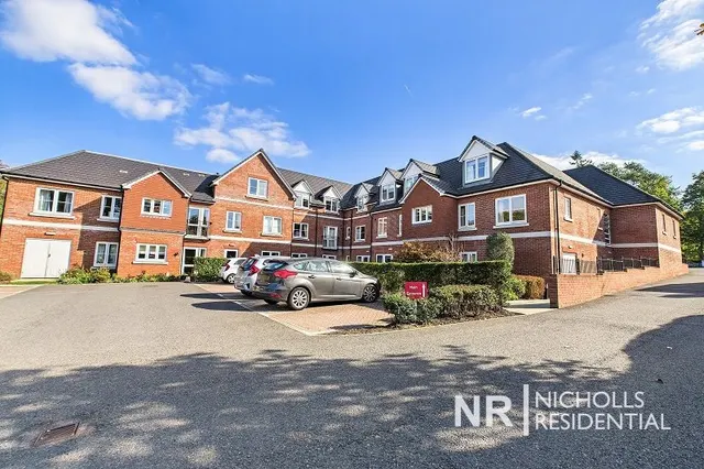 Leatherhead Road, Ashtead, KT21, photo 1