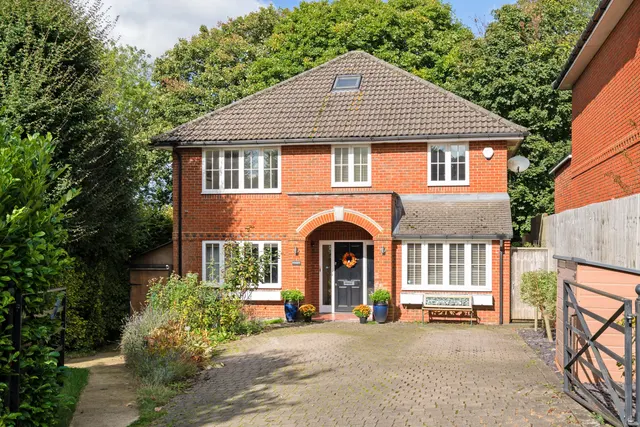 Foxhill Close, High Wycombe, HP13, photo 1