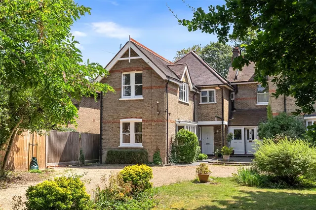 Teddington Park, Teddington, TW11 8DA, photo 1