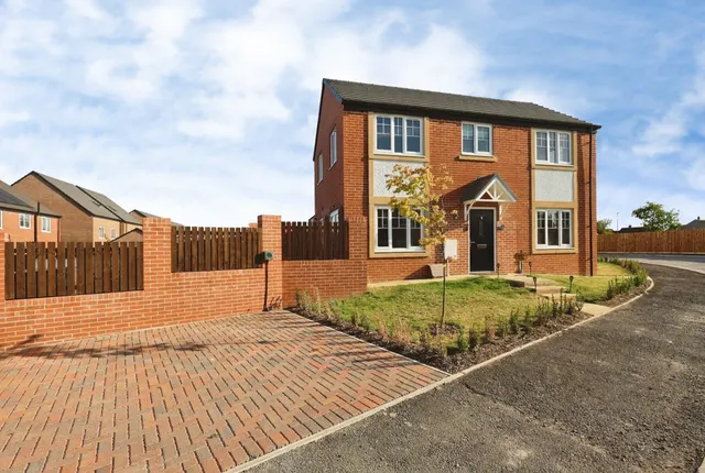 Crown Road, Willington, DL15, photo 1