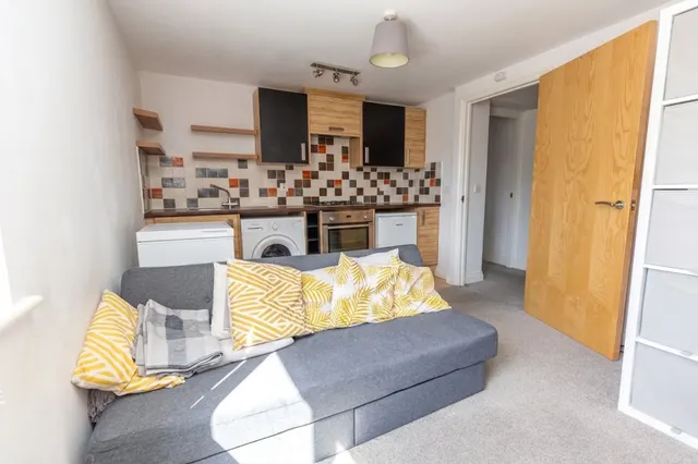 Satchfield Crescent, Bristol, BS10, photo 3