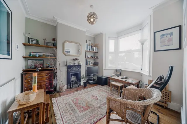 Palace Road, London, N11, photo 2