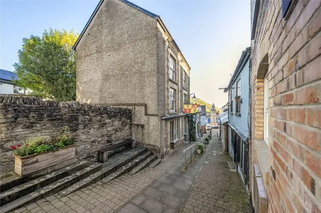 High Street, Knighton, LD7, photo 1