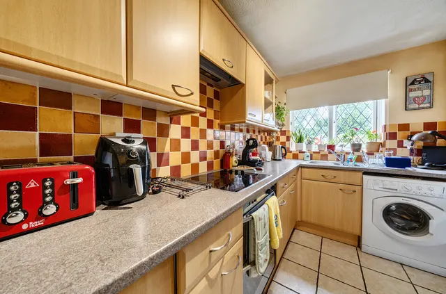 Photo 2 — Ivy Drive, Lightwater, Surrey, GU18 5YY