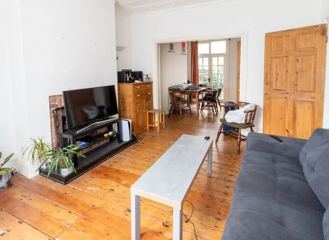 Photo 3 — Strathleven Road, Brixton, SW2