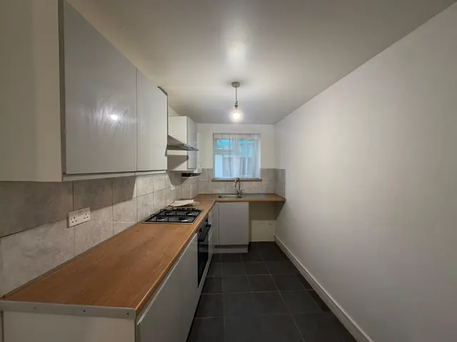 Hill Street, Stoke-On-Trent, ST4, photo 3