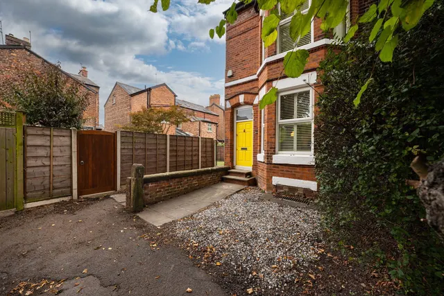 Montrose Avenue, Manchester, M20, photo 1