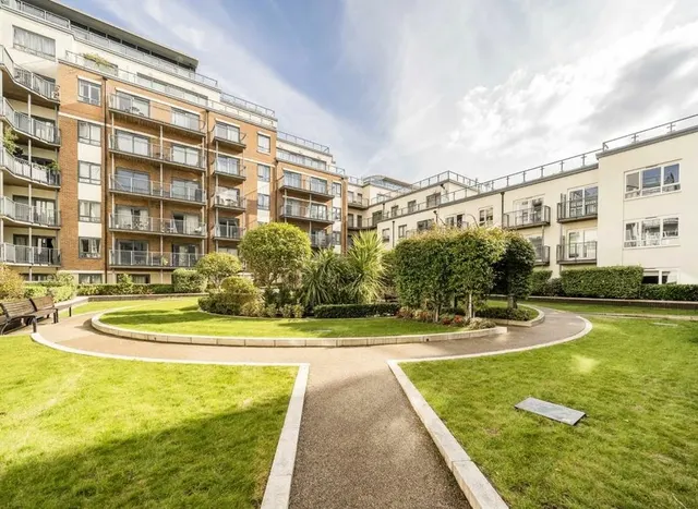 Aerodrome Road, Colindale, NW9, photo 1
