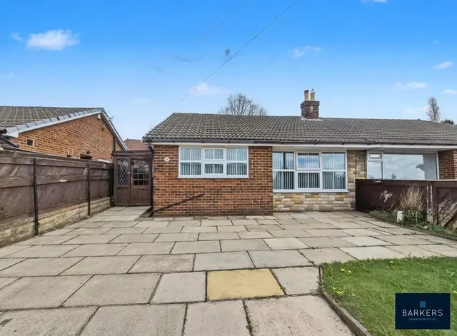 Goose Hill, Heckmondwike WF16 9EE, photo 1