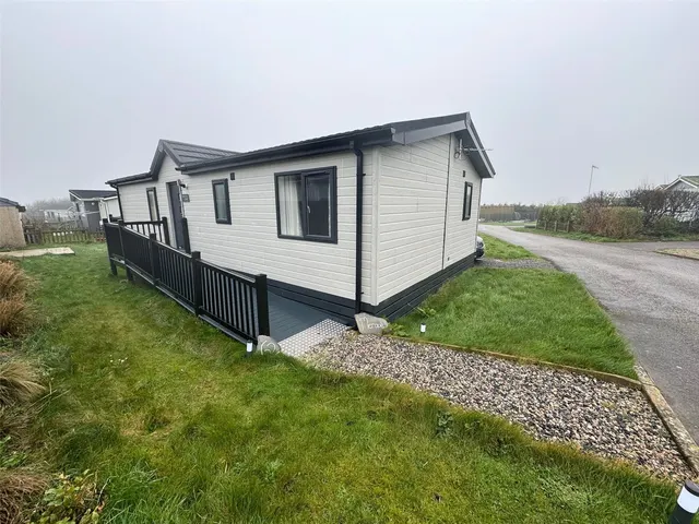 Merope St. Merryn Holiday Village, St. Merryn, PL28, photo 1