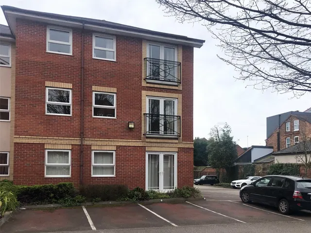 Loughborough Road, West Bridgford, NG2, photo 1