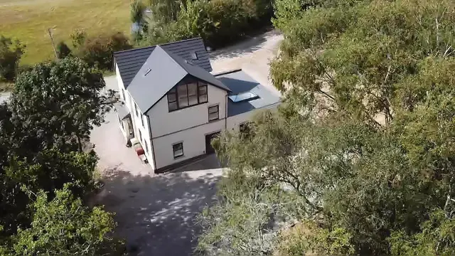 6 bedroom house — Ringley Road, Stoneclough, Radcliffe, Manchester, M26 1FW