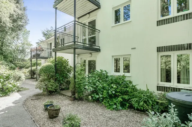 Dunheved Road, Launceston, Cornwall, PL15