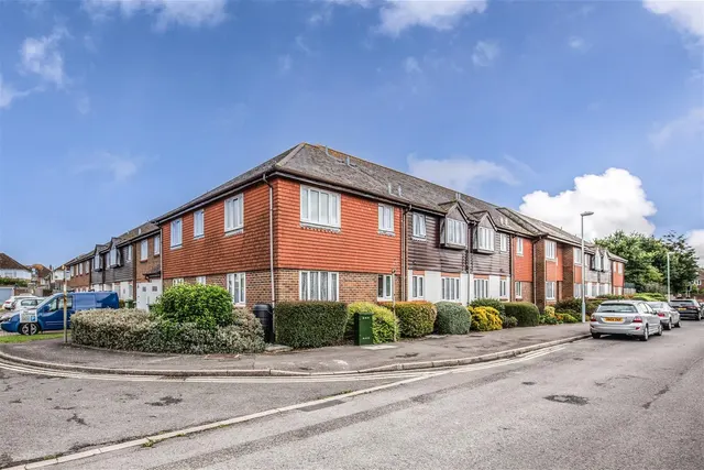 Carnegie Road, Worthing, photo 1