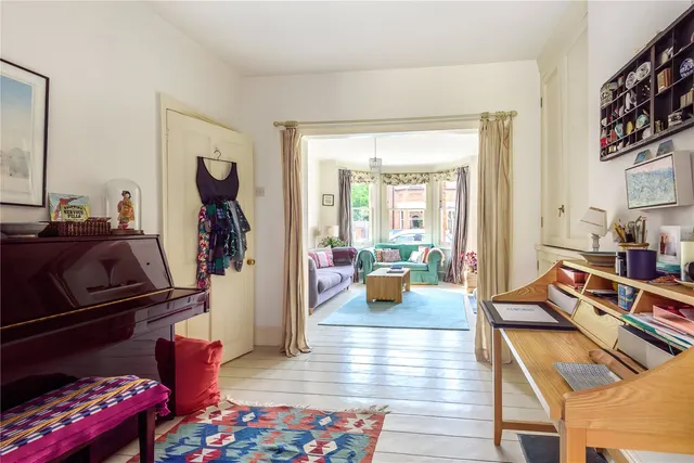 Photo 3 — Heath Gardens, Twickenham, TW1 4LY