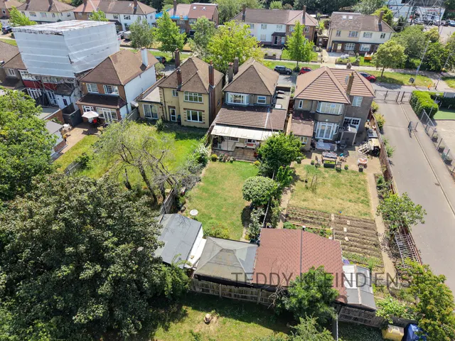 Photo 2 — Sheephouse Way, New Malden, KT3 5PF