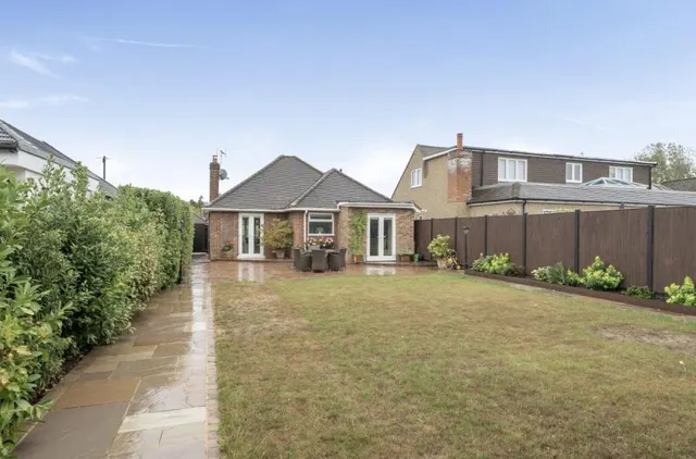 Cambridge Avenue, Burnham, SL1, photo 1