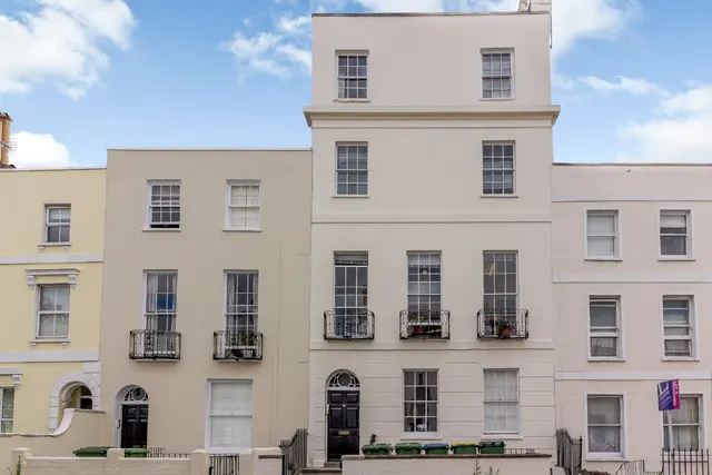 Hewlett Road, Cheltenham, GL52, photo 1