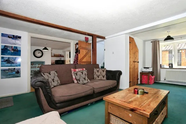 Chestnut Close, Peterborough, PE6, photo 3