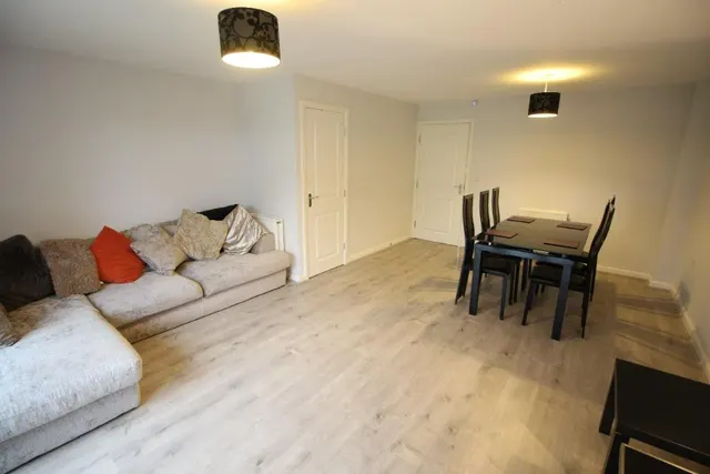 Rivenhall Square, Imagine Park, L24, photo 2