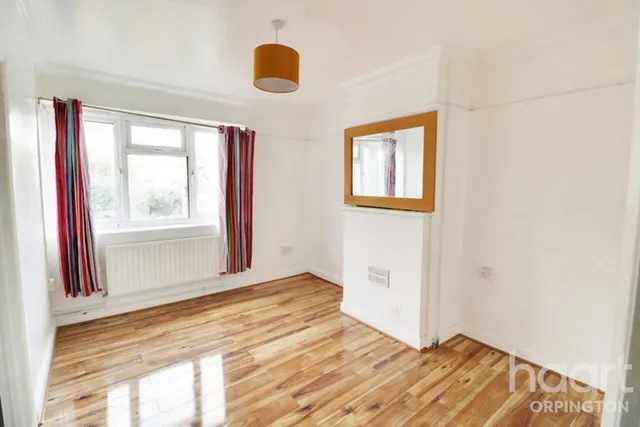 Clarendon Way, Orpington, BR5, photo 2