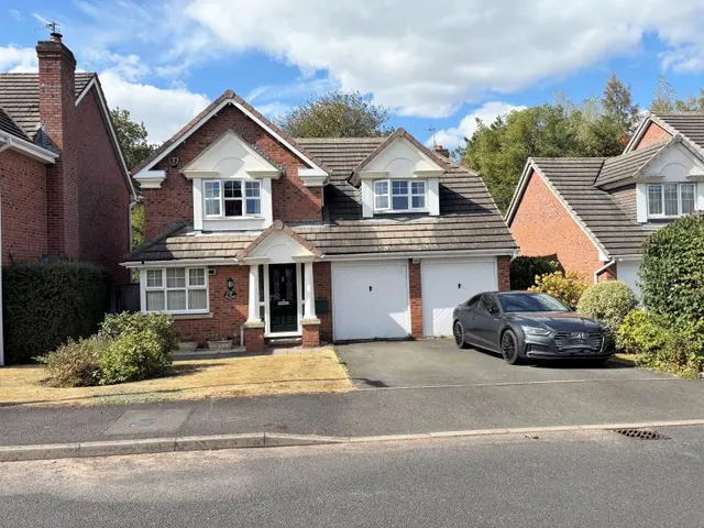 Checkley Lane, St Georges, photo 1