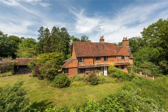 The Green, Ockley, RH5, photo 1